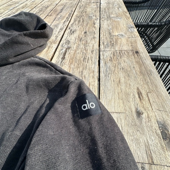 ALO Yoga Chill Vintage Wash Hoodie - Black Wash - Picture 3 of 9